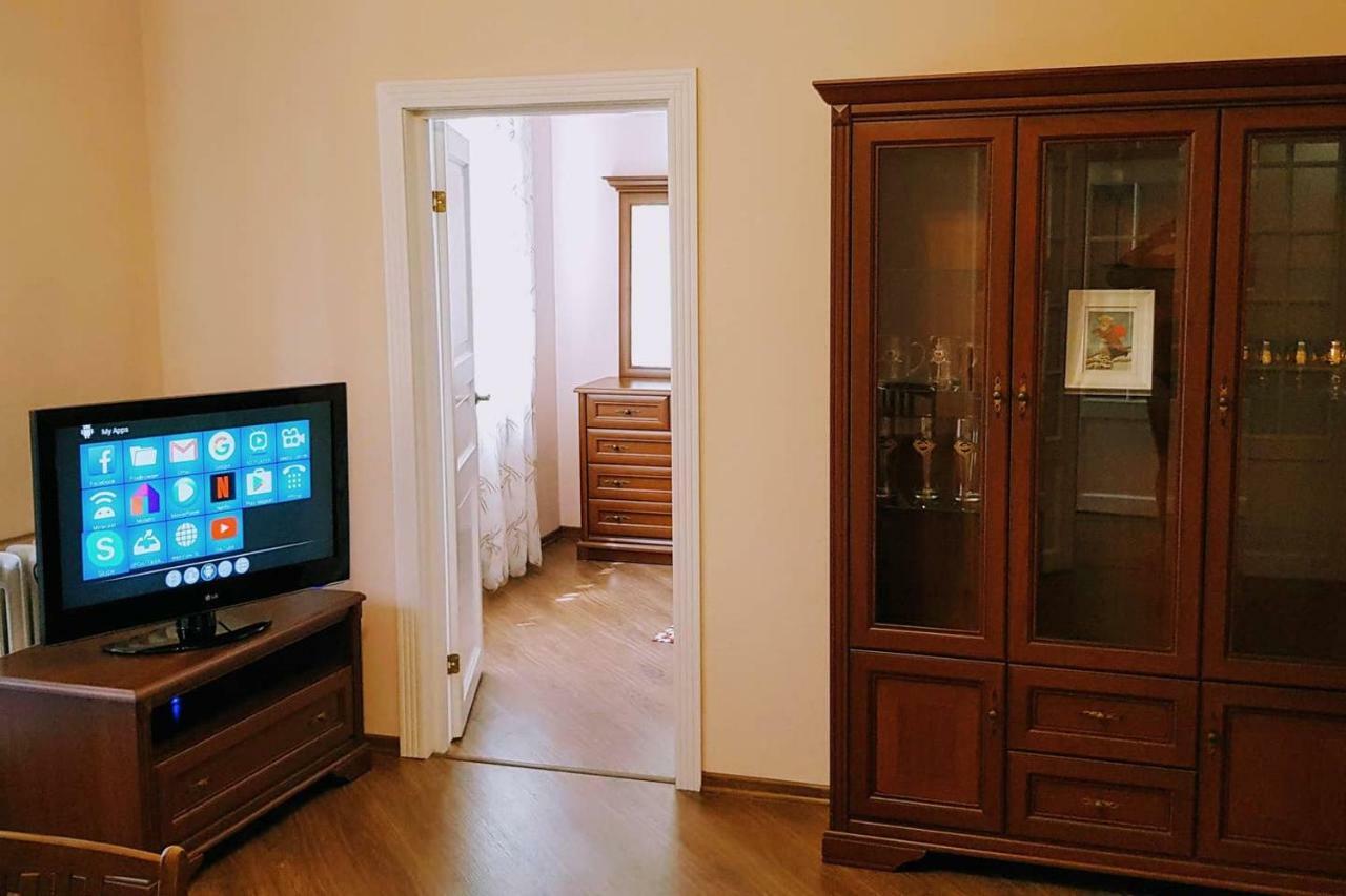 Kyiv Top Location 60M2 Apt In Old City Fast Wifi Selfchekin Exterior foto